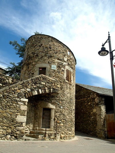 castillo-de-llivia