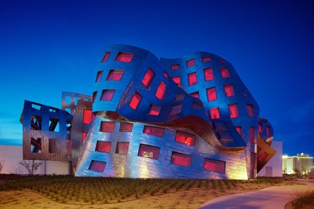 Lou-Ruvo-Center-for-Brain-Health-by-Frank-Gehry
