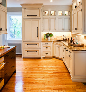 Diseños de cocinas en colores claros | Arkiplus