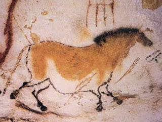 Dibujo de un caballo en la cueva Lascaux. 