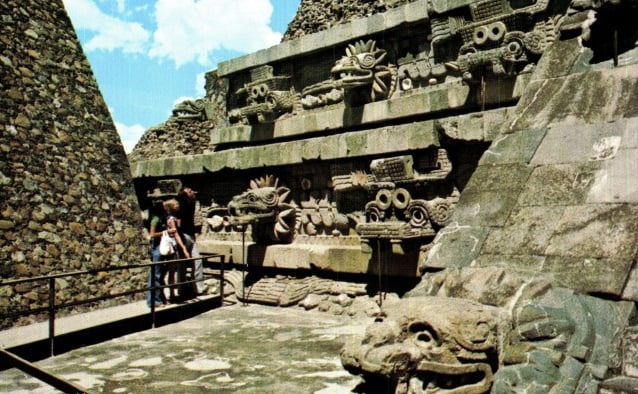 templo-quetzalcoatl-2