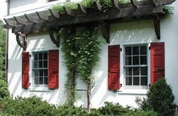 Persianas rústicas de madera | Arkiplus