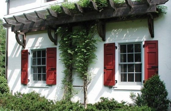 Persianas rústicas de madera | Arkiplus