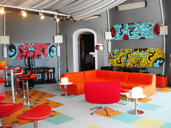 Estilo Pop Art de diseño de interiores | Arkiplus