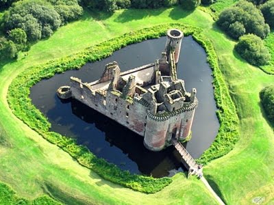 foso de un castillo medieval