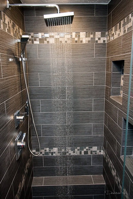 ducha moderna color gris oscuro con venecitas