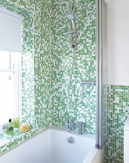 ideas de duchas modernas color verde claro