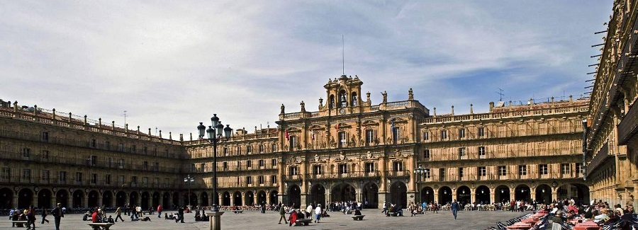 Plaza Mayor de Salamanca estilo churrigueresco