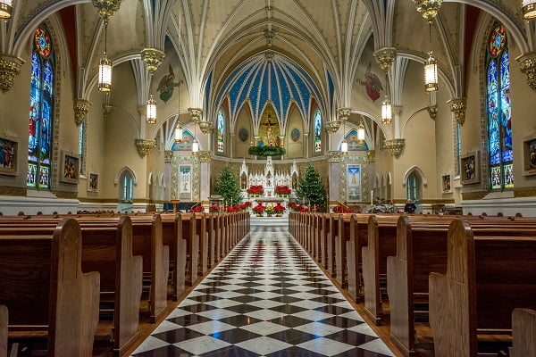 Iglesia, respetar la tradición también  es un ejemplo de integrar la armonía en la arquitectura